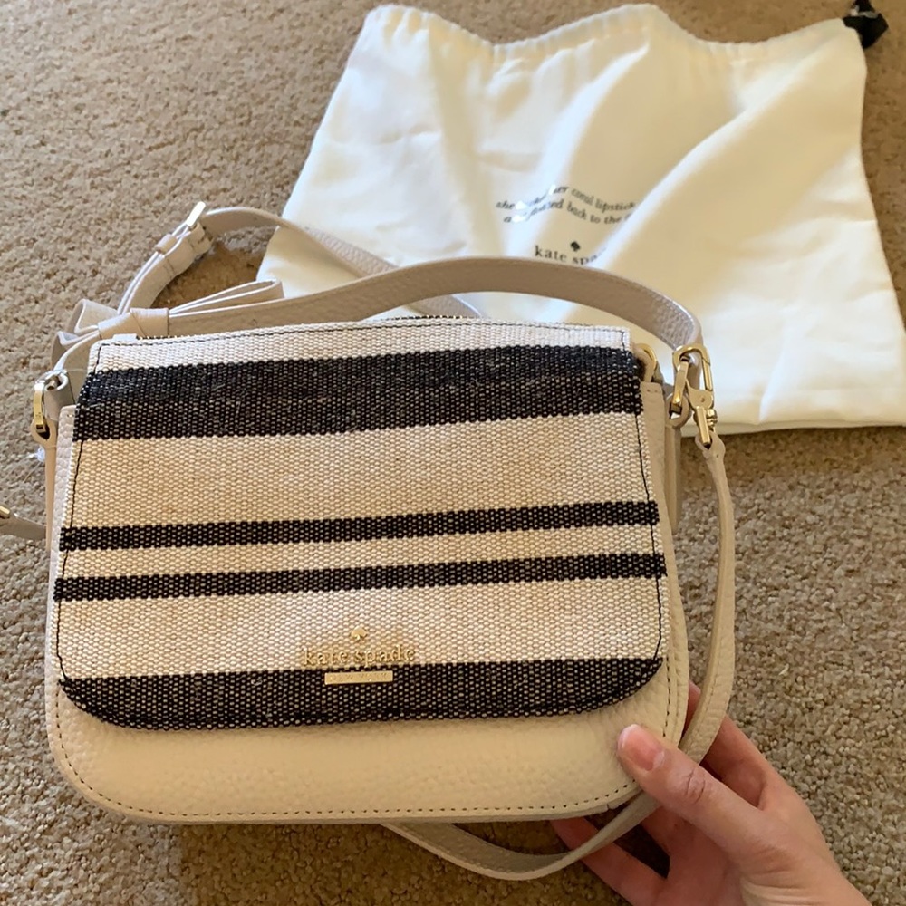 Super cute Kate Spade neutral crossbody brand new